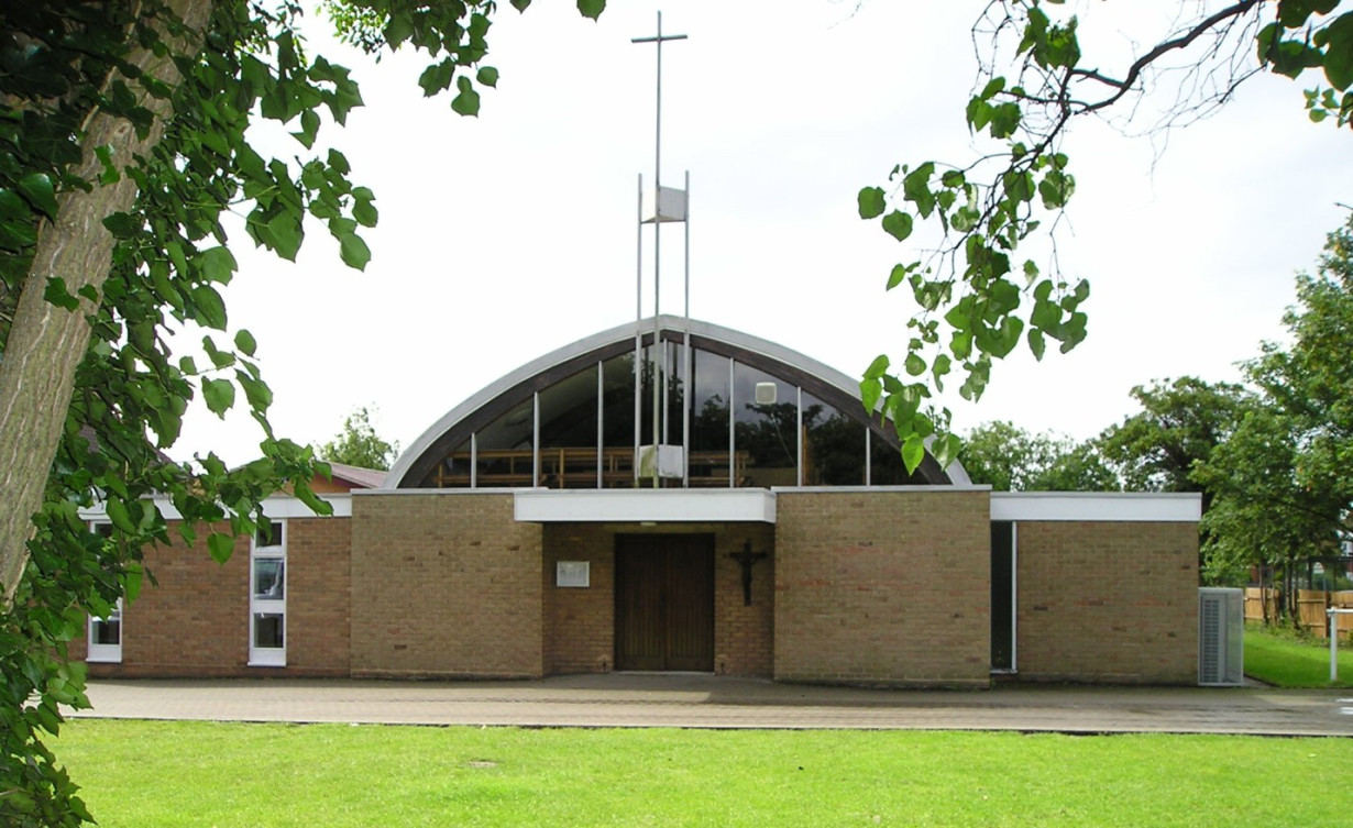 Holy Cross Church, Bedford